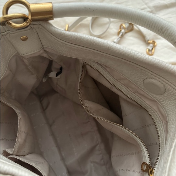 The perfect summer bag Marc by Marc Jacob with detachable strap. - Picture 2 of 6